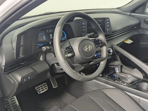 New 2026 Hyundai Elantra SEL Sport image 11