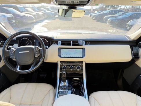 Used 2017 Land Rover Range Rover Sport HSE image 18