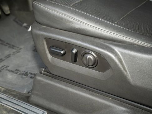 Used 2021 Chevrolet Silverado 2500 LTZ image 24