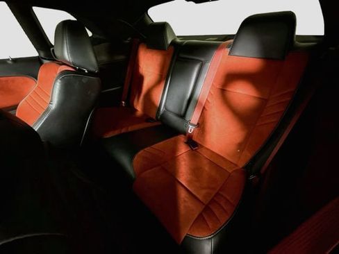 Used 2015 Dodge Challenger SRT Hellcat RWD image 24