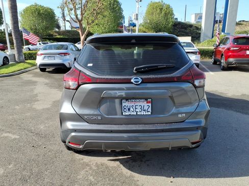 Certified 2021 Nissan Kicks SR w/ SR Premium Package FWD image 7