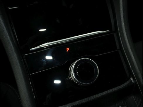 New 2025 Jeep Grand Cherokee Laredo X w/ Luxury Tech Group I image 18