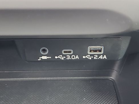 Certified 2025 Subaru Crosstrek 2.0i Premium image 10