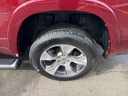 Used 2022 RAM 1500 Laramie image 27