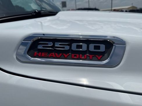 New 2026 RAM 2500 Tradesman w/ Chrome Appearance Group AWD/4WD image 9