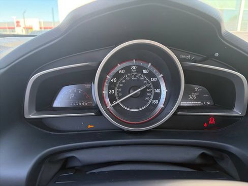Used 2016 MAZDA MAZDA3 i Sport FWD image 10