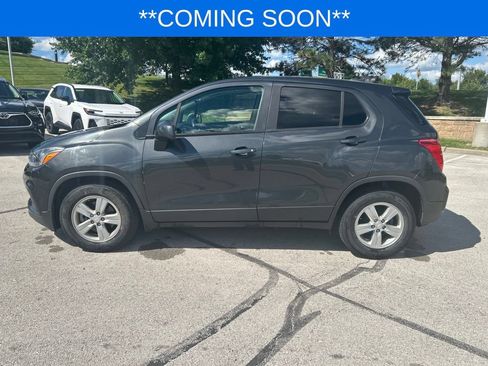 Used 2019 Chevrolet Trax LS w/ Tint and Cruise Package FWD image 8