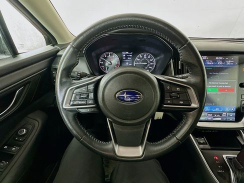 Used 2023 Subaru Outback Premium image 11