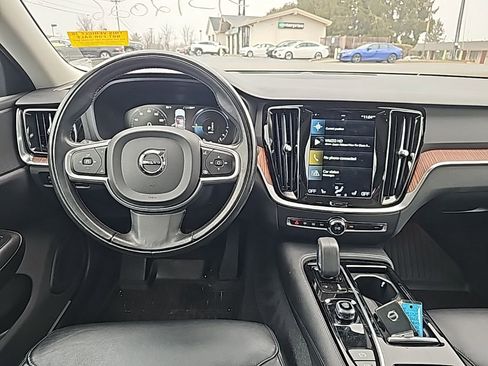 Used 2022 Volvo S60 T8 R-Design Expression w/ Premium Package image 2