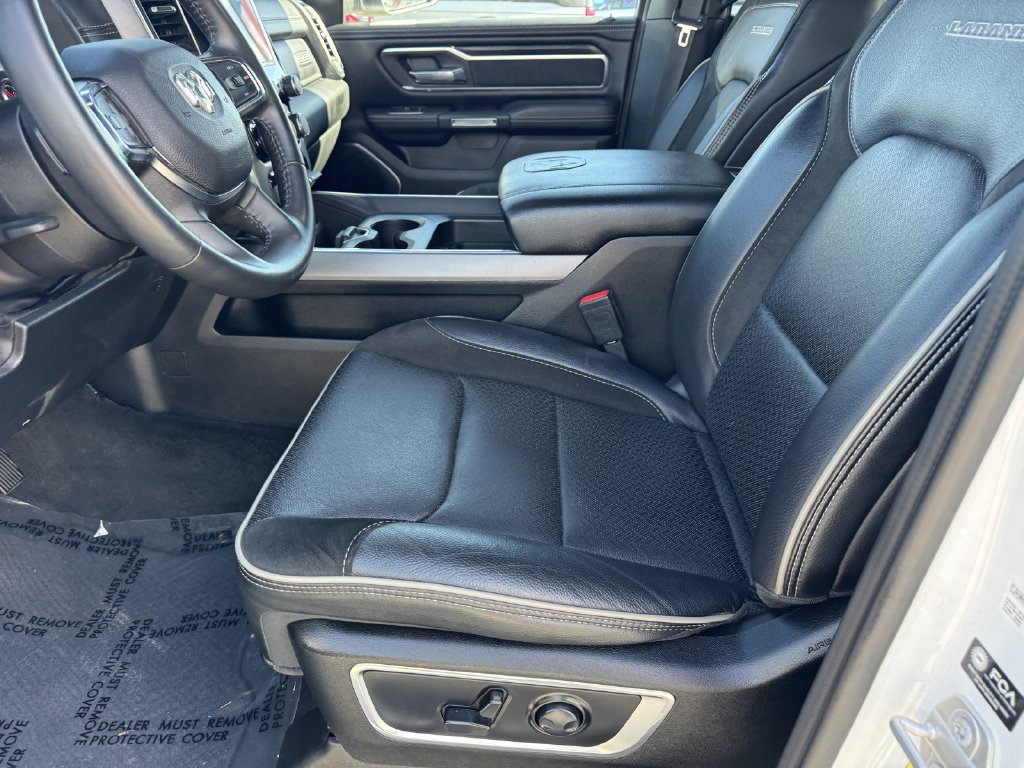 Used 2024 RAM 1500 Laramie AWD/4WD image 18