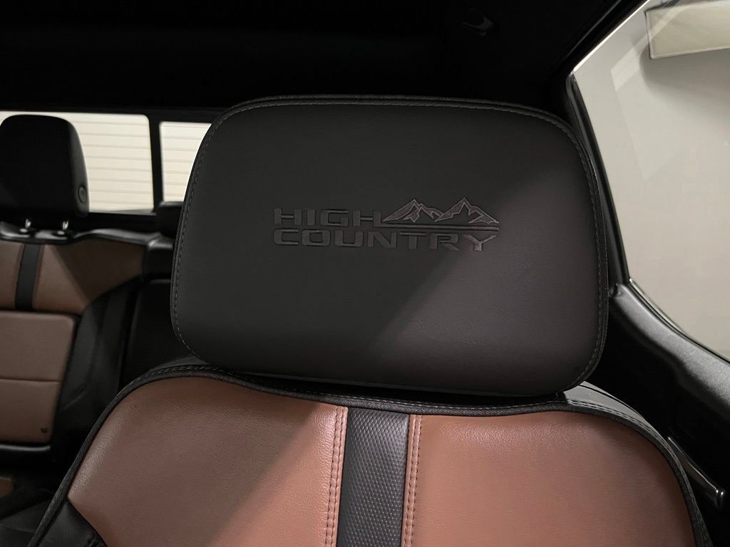 Used 2021 Chevrolet Silverado 1500 High Country w/ Safety Package II AWD/4WD image 31