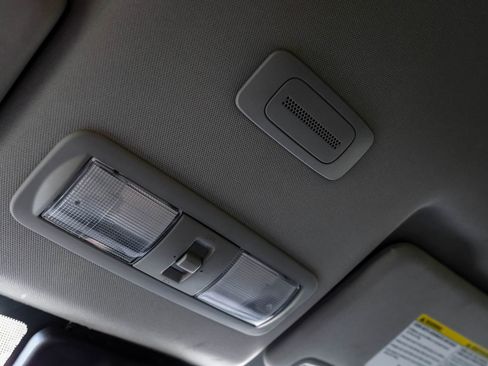 Used 2022 Nissan Frontier S w/ Technology Package image 20