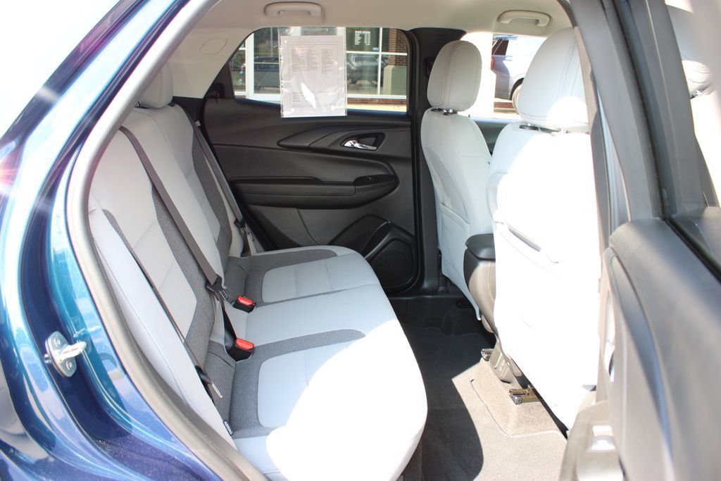 Used 2021 Chevrolet TrailBlazer LT w/ Convenience Package FWD image 31