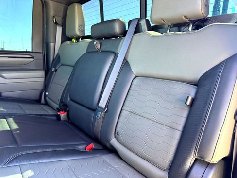 Used 2024 Chevrolet Silverado 2500 ZR2 w/ ZR2 Bison Edition image 21