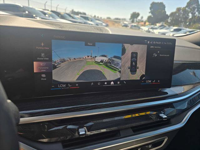 Used 2025 BMW X6 xDrive40i AWD/4WD image 29
