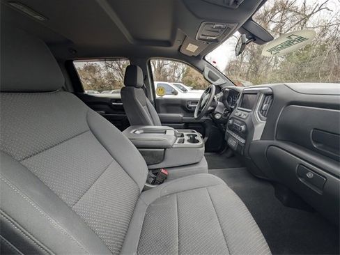 Used 2020 Chevrolet Silverado 1500 Custom w/ Custom Value Package image 10