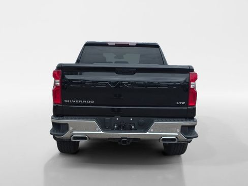 Used 2024 Chevrolet Silverado 1500 LTZ w/ Z71 Off-Road Package AWD/4WD image 4