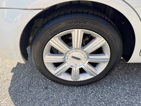 Used 2007 Lincoln MKZ FWD image 9