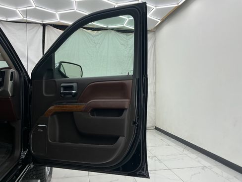Used 2016 Chevrolet Silverado 1500 High Country AWD/4WD image 21