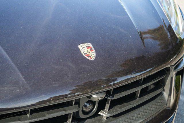 Used 2022 Porsche Macan S AWD/4WD image 10