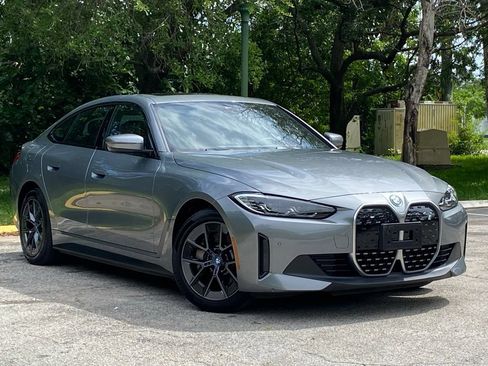 Used 2023 BMW i4 eDrive40 w/ Premium Package RWD image 4