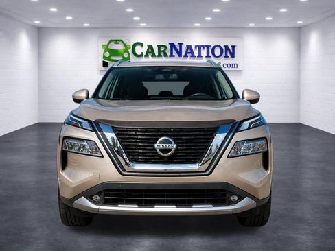 Used 2021 Nissan Rogue Platinum AWD/4WD image 2