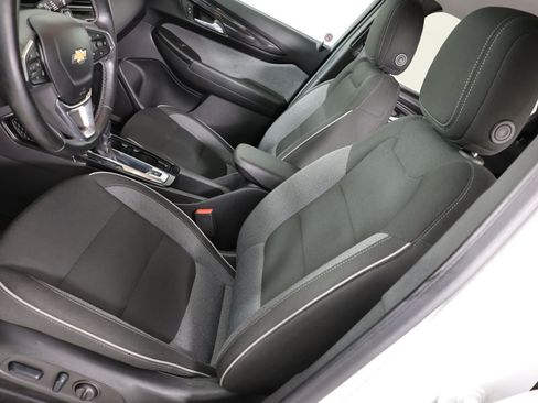 Used 2024 Chevrolet TrailBlazer LT w/ Convenience Package FWD image 9