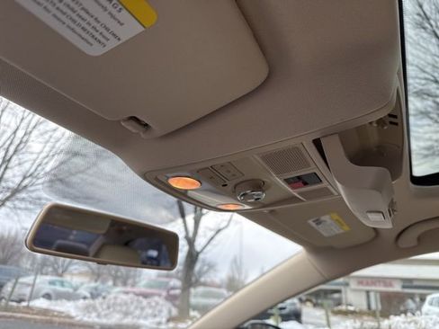 Used 2017 Volkswagen Jetta SE image 36