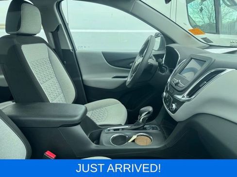 Used 2023 Chevrolet Equinox LS AWD/4WD image 11