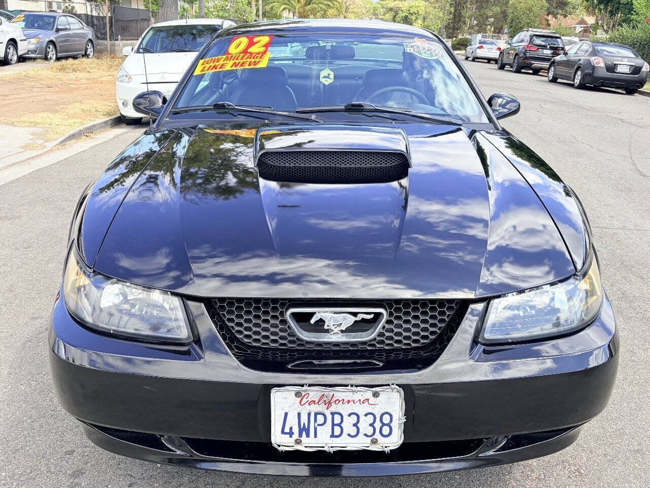 Used 2002 Ford Mustang GT RWD image 2