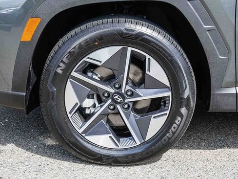 Certified 2025 Hyundai Tucson SEL AWD/4WD image 11