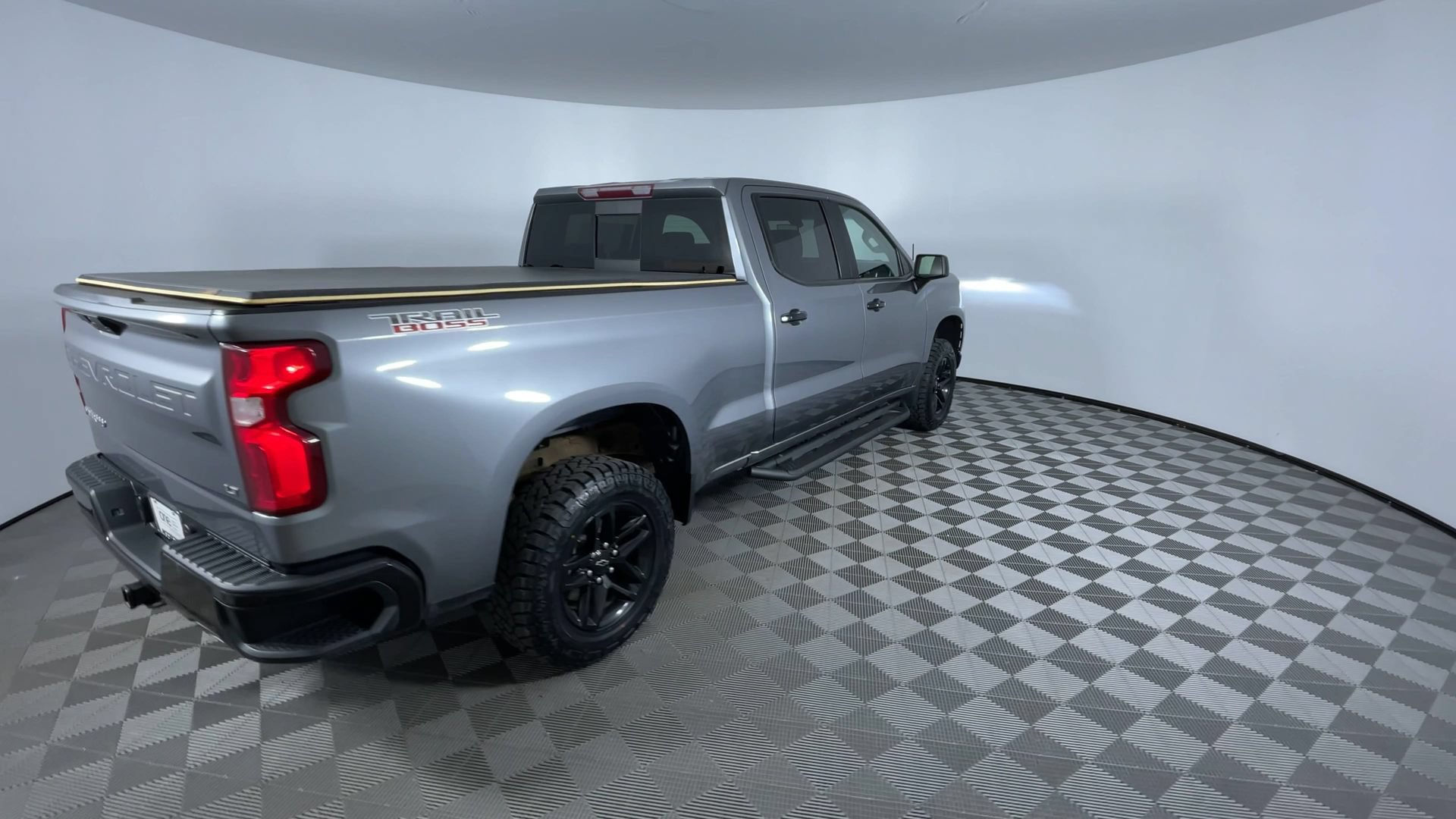 Used 2020 Chevrolet Silverado 1500 LT Trail Boss AWD/4WD image 8
