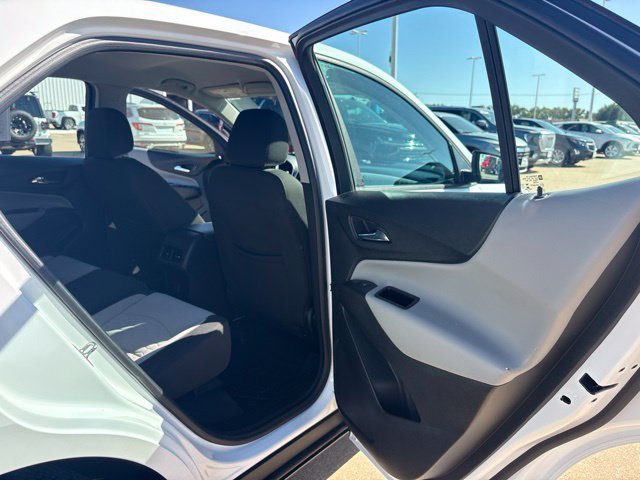 Used 2020 Chevrolet Equinox LS AWD/4WD image 37