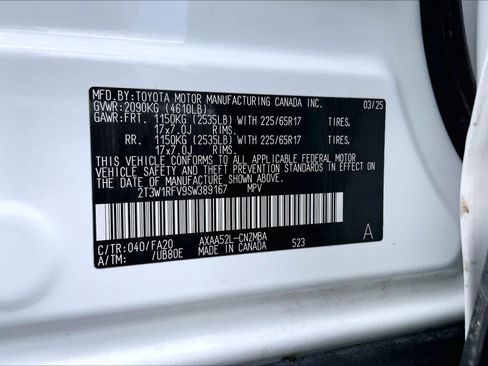 Used 2025 Toyota RAV4 XLE FWD image 36