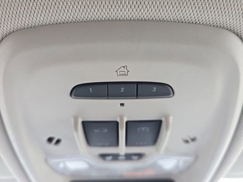 Used 2023 Buick Encore GX Essence w/ Experience Buick Package FWD image 37