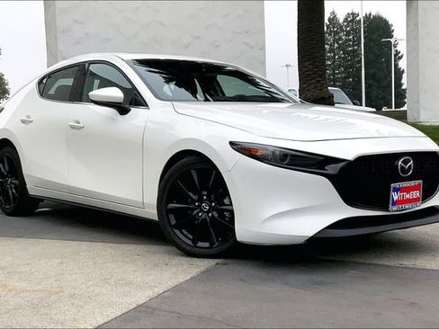 Used 2019 MAZDA MAZDA3 Hatchback w/ Premium Package image 2
