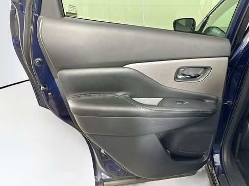 Used 2024 Nissan Murano SV image 25