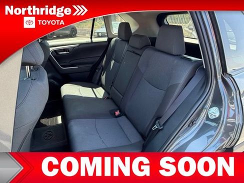 Used 2024 Toyota RAV4 XLE FWD image 7
