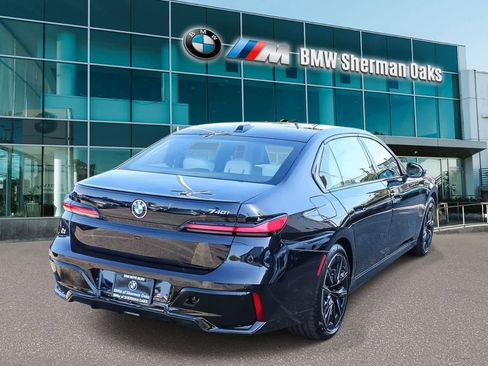 New 2026 BMW 740i RWD image 4