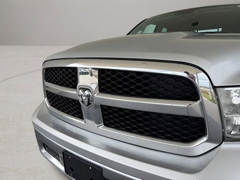 Used 2016 RAM 1500 Classic SLT image 2
