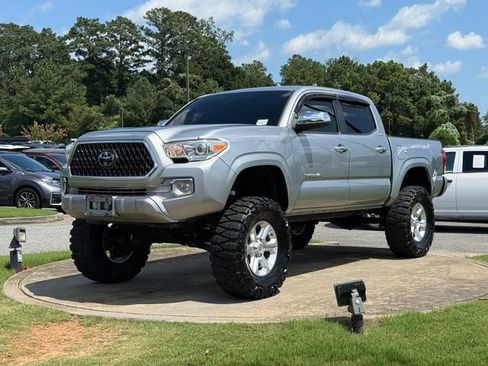 Used 2019 Toyota Tacoma SR w/ SR Convenience Package RWD image 3