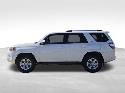 Used 2021 Toyota 4Runner SR5 image 4