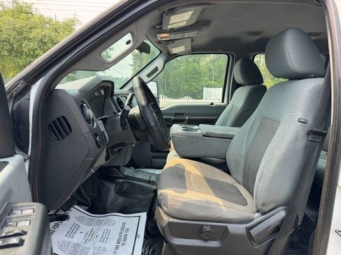 Used 2014 Ford F250 XL w/ Power Equipment Group image 10
