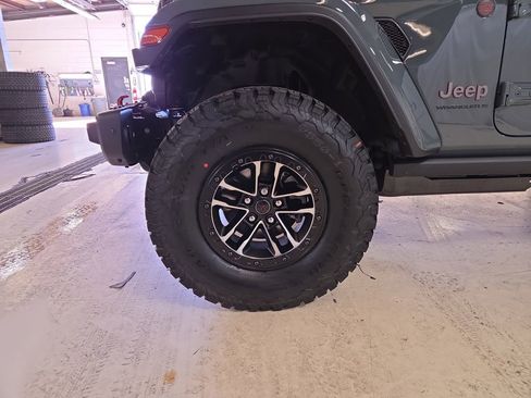 New 2026 Jeep Wrangler Unlimited Rubicon w/ Steel Bumper Group image 27