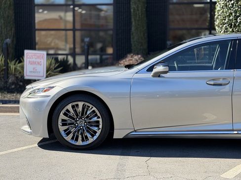 Used 2018 Lexus LS 500 w/ Interior Upgrade Package image 10