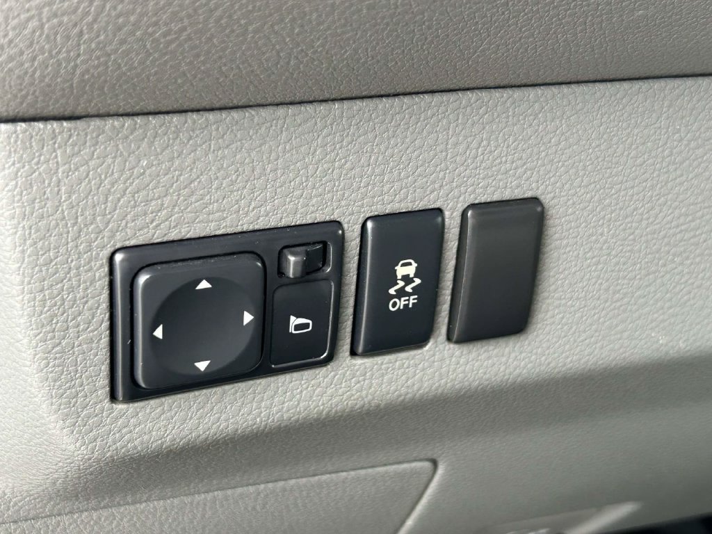 Used 2018 Nissan NV 2500 SV RWD image 20