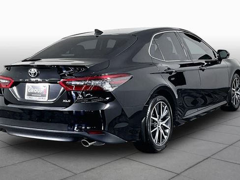 Used 2024 Toyota Camry XLE FWD image 12