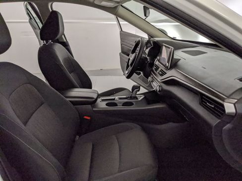 Used 2025 Nissan Altima 2.5 SV image 19