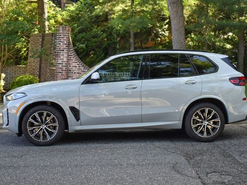 Used 2026 BMW X5 xDrive40i AWD/4WD image 4