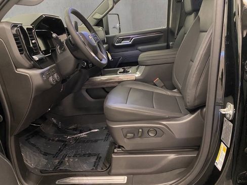 New 2026 Chevrolet Silverado 3500 LTZ w/ LTZ Convenience Package image 13